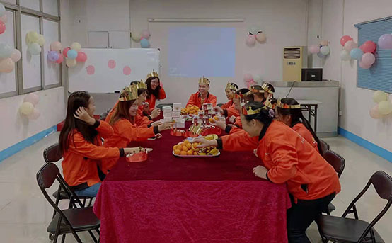 菲思盾第四季員工生日會(huì)
